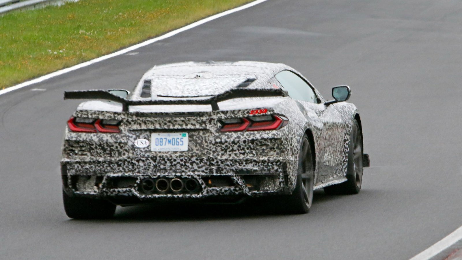 chevrolet-corvette-z06-1