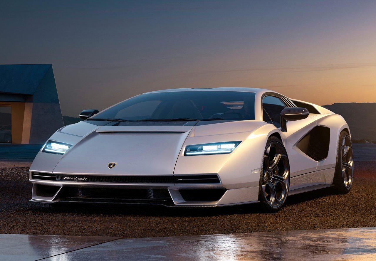 Lamborghini-Countach_LPI_800-4_4
