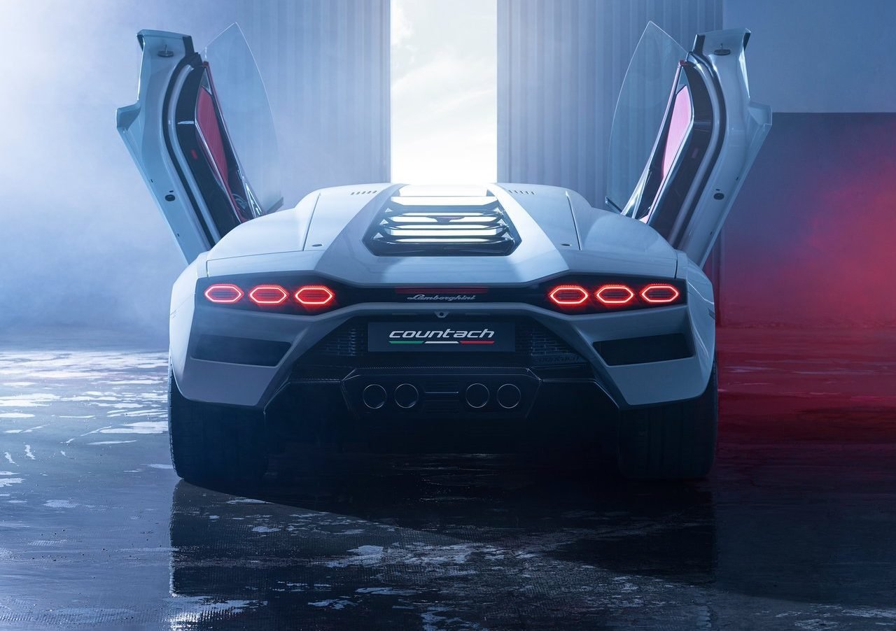 Lamborghini-Countach_LPI_800-4_6